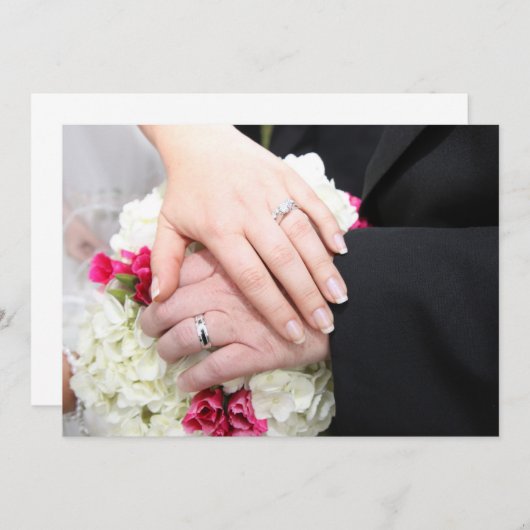 BRIDE EN GROOM HOLD HANDS INVITATION KAART (Voorkant / Achterkant)