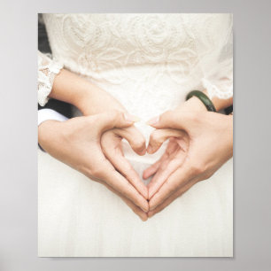 Bride en Groom Holding Hands Poster