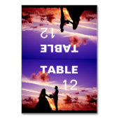 Bride en Groom in Sunset Folded Table Kaart (Voorkant)