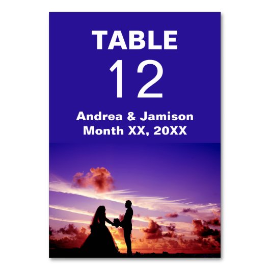 Bride en Groom in Sunset Wedding Table Kaart (Voorkant)