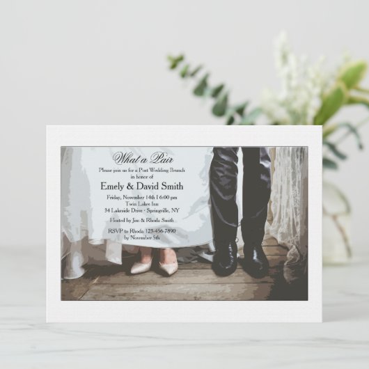 Bride en Groom Shoes Invitation Kaart (Staand voorkant)