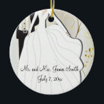 Bride en Groom Wedding Keepslag Keramisch Ornament<br><div class="desc">Personalized Bride and Groom Keepsake Wedding Ornaments. 📌 If you need further customization, please click the "Click to Customize further" or "Customize or Edit Design"button and use for design tool to resize, rotate, change text color, add text and so much more. ⭐ This Product is 100% Customizable. Graphics and /...</div>