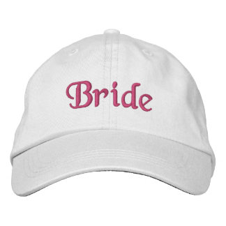 Bride geborduurd Pet: wit met roze letters Geborduurde Pet