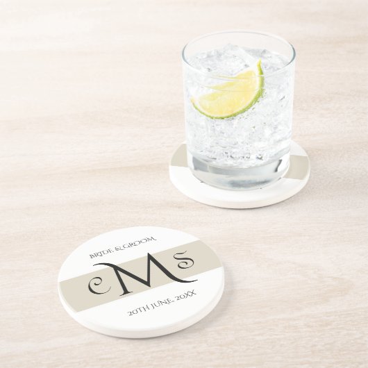 Bride & Groom Monogram Sandstone Drink Onderzetter (Zijkant)