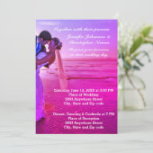 Bride & Groom Paarse Sunset Beach Weddenschap Invi Kaart (Staand voorkant)