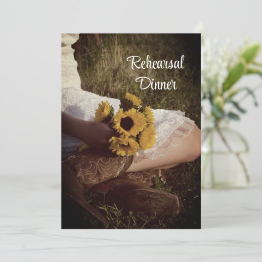 Bride in Cowboy Boots Ranch Rehearsal Dinner Kaart (Staand voorkant)