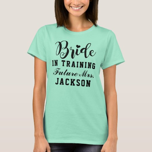Bride in Training Pink Future Mrs Wedding T-shirt (Voorkant)