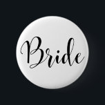 Bride Modern Black Script Typografie (30) Ronde Button 5,7 Cm<br><div class="desc">Het woord "bruid"wordt teruggegeven in zwart gebruikend een prachtige, moderne manuscriptdoopvont van mijn collectie. Het bestand afbeelding is ontgrendeld, zodat u de grootte kunt verkleinen en tekst kunt toevoegen voor de naam van de bruid, indien u dit wenst. U kunt deze knop zo goed als u wilt aanpassen en bewerken....</div>