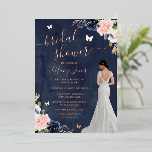 Bride Navy Roos Gold Floral Vrijgezellenfeest Folie Uitnodiging (Staand Voorkant)
