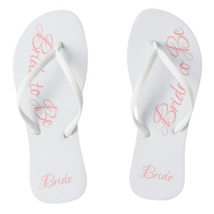 Bride om roze Script Cute Wedding te zijn Teenslippers