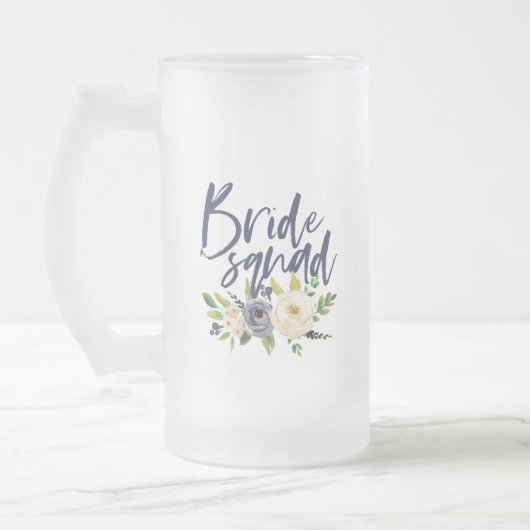 bride squad navy floral bachelorette vrijgezellenf matglas bierpul (Links)