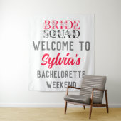 Bride Squad | Roze Bachelorette Party Bridesmaid Wandkleed (In situ)