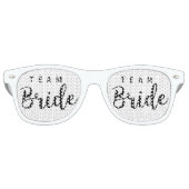 Bride Squad, Team Bride, Chic Modern Wedding Party Retro Zonnebril (Voorkant)