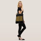 Bride to Be Gold Glitter Tekst met Naam, Zwart Tote Bag (Op model)