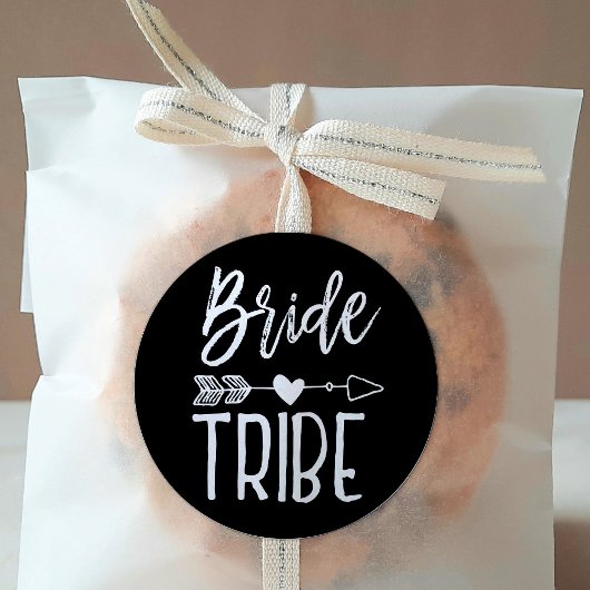 Bride Tribe | Aangepaste naam zwarte bruiloft Ronde Sticker