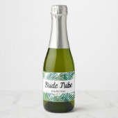 Bride Tribe Tropical Palm Leaf Bachelorette Sparkling Wijnetiket (Voorkant)