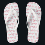 Bride Wedding Honeymoon Pink Bow Teenslippers<br><div class="desc">Ontworpen om de bruid te worden. Creëer je aangepaste teenslippers om je trouwdag te gedenken. Geweldig voor vrijgezellenfeesten,  bacheloretfeesten en strandbruiloften!</div>