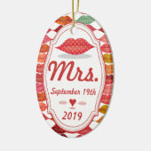 Bride's Mrs Keepomwille met Datum Keramisch Ornament (Links)