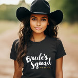 Bride's Squad Gepersonaliseerde Bridal Party Tanks<br><div class="desc">Aangepaste bruidsfeesttanks en -t - shirts met "Bride's Squad"-afbeelding in een stijlvol penseelscript. Personaliseer het met uw trouwdatum,  bruiloft hashtag,  namen of andere aangepaste tekst. Perfecte gift voor bruid,  bruidsmeisjes en huwelijksfeest om voor de vrijgezellenpartij of de huwelijksdag te draag!</div>