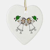Brides Tossing Bouquests Keramisch Ornament (Rechts)