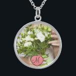 Bride's Wedding Bouquet Fotomonogram Keepasj Sterling Zilver Ketting<br><div class="desc">Pas dit ontwerp vandaag aan! Dit cadeau is perfect voor de speciale gelegenheid.
 Kijk eens naar onze winkel,  voor al onze coole design.</div>
