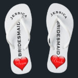 Bridesmaid Beach Wedding | Team Bride Hearts Teenslippers<br><div class="desc">Aangepaste, romantische harten strandbruiloft, flip flop sandalen - Fun, rood hartontwerp onderaan. Leest Team, dan Bride, op andere zandsteen in elegante, witte letters. Bridesmaid is in moderne, zwarte letters in het midden afgedrukt. Verander om leden van de bruidspartij te passen, zoals een bloemmeisje of een eersterangsmeisje. Persoonlijke naam bovenaan in...</div>