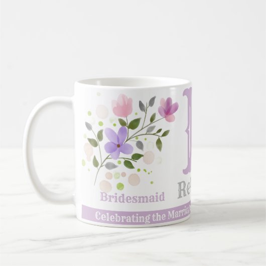 Bridesmaid Gift met naam en Initiaal. Floral desig Koffiemok (Links)