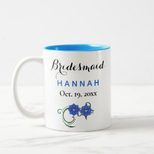Bridesmaid Modern Typography Blue Flowers Wedding Tweekleurige Koffiemok