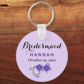 Bridesmaid Modern Typography Paars Floral Wedding Sleutelhanger (Achterkant)