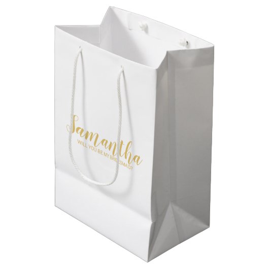 Bridesmaid-voorstel | Modern Script Gold Medium Cadeauzakje (Voorkant Gekanteld)