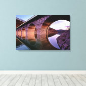 Bridge Arches Sunset Stretched Canvas afdrukken (Insitu (Houten vloer))
