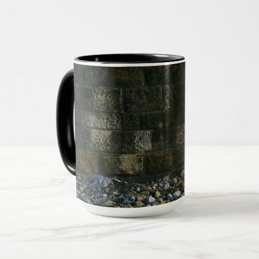 Bridge Pylon Mok (Voorkant links)