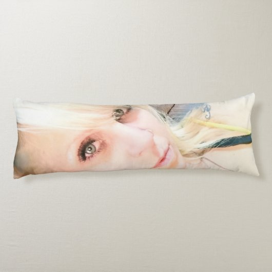 Bridget Body Pillow Lichaamskussen (Achterkant)