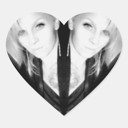 Bridget Heart Hart Sticker (Voorkant)