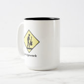 Bridgewerk "Musician Crossing" Tweekleurige Koffiemok (Voorkant links)