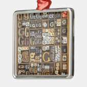 Brief G Metalen Ornament (Links)