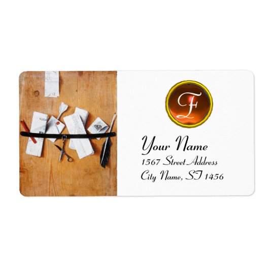 BRIEF-HOUDER IN HOUTMONOGRAM, oranje geagneerd wit Etiket (Voorkant)