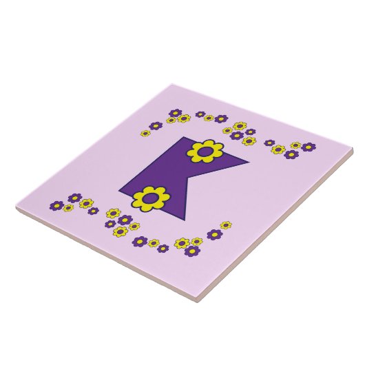 Brief K in Flores Paarse monogram Tegeltje (Zijkant)