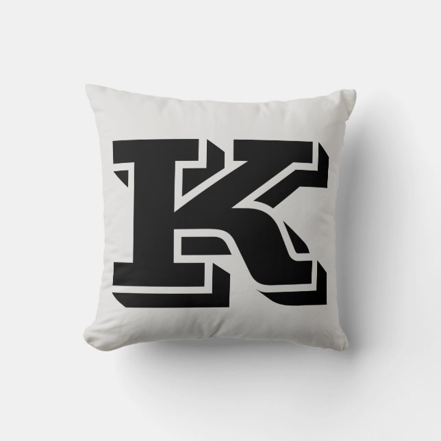 BRIEF K MONOGRAM PILLOW KUSSEN (Voorkant)
