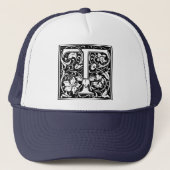 Brief T Middeleeuws Monogram Art Nouveau Trucker Pet (Voorkant)