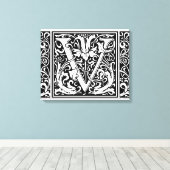Brief V Middeleeuws Monogram Art Nouveau Canvas Afdruk (Insitu (Houten vloer))