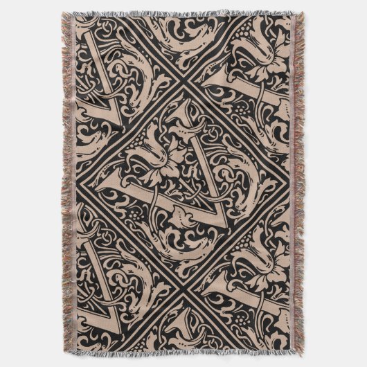 Brief V Middeleeuws Monogram Art Nouveau Deken (Voorkant Verticaal)