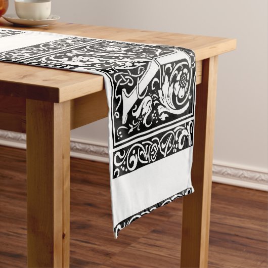 Brief Y Middeleeuws Monogram Art Nouveau Korte Tafelloper (Voorbeeld)