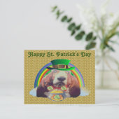 Briefkaart Basset Hound Happy St. Patrick's Day (Staand voorkant)
