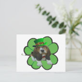 Briefkaart Basset Hound Happy StPatrick's Day Clov (Staand voorkant)