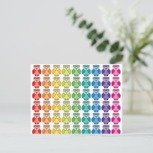 Briefkaart - Cute Rainbow Owl Pattern (Staand voorkant)