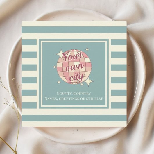 Briefkaart gestreepte personaliseerbare stadsnaam
