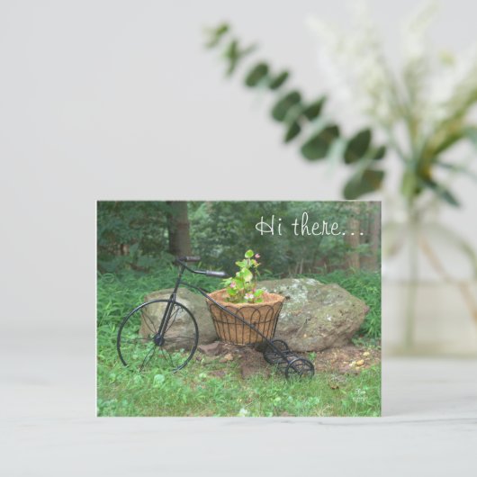 Briefkaart Hallo daar.. Fiets Roze Bloemen in Mand (Staand voorkant)