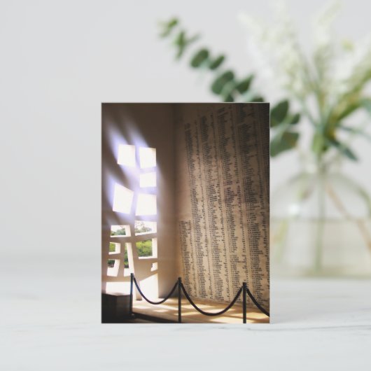 briefkaart "Hallow Walls" (Staand voorkant)