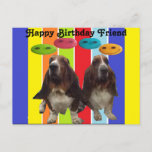 Briefkaart Happy Birthday Friend Basset<br><div class="desc">Briefkaart Happy Birthday Friend - 2 basset hounds op Regenboog strepen met smiley gezichten</div>